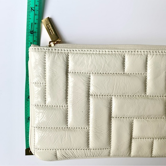 Nee HOBO International White Quilted Patent Glazed Leather Wristlet Wallet - Picture 9 of 12